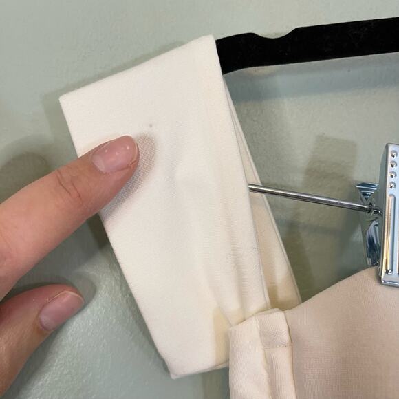 HOURS Mini Dress XXS Corset Cut Out Off Shoulder Sweetheart Evening Party White - Picture 3 of 11